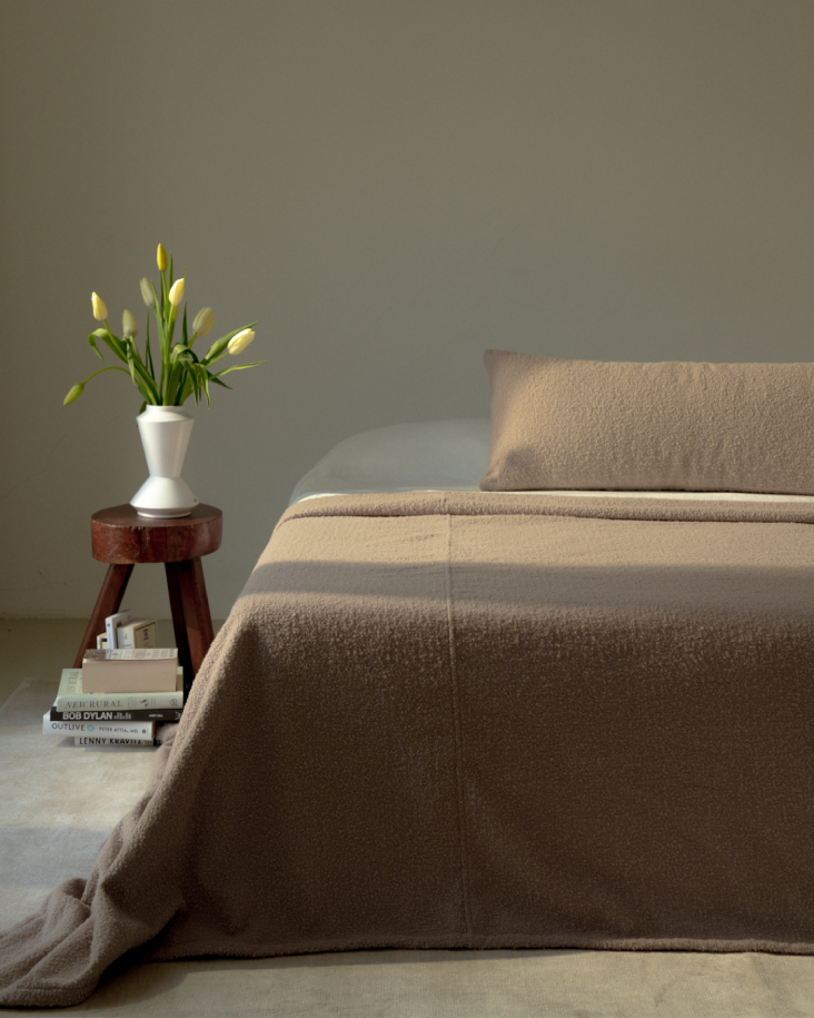 Bouclé Bedcover - Petal Taupe