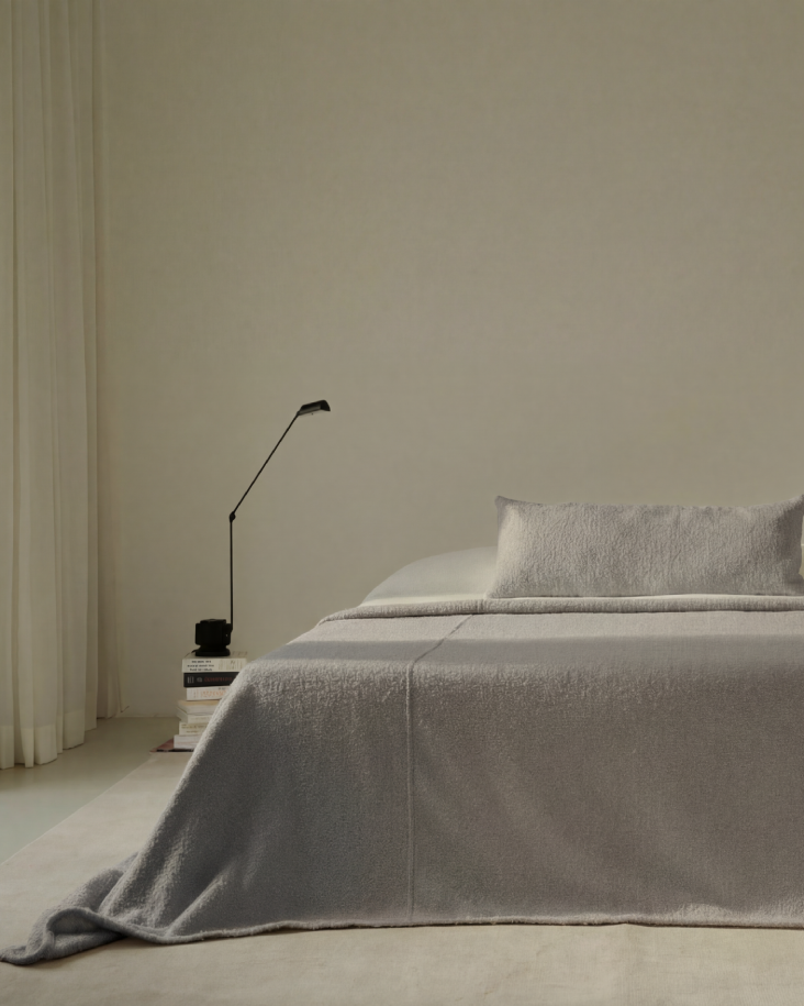Bouclé Bedcover – Concrete Grey