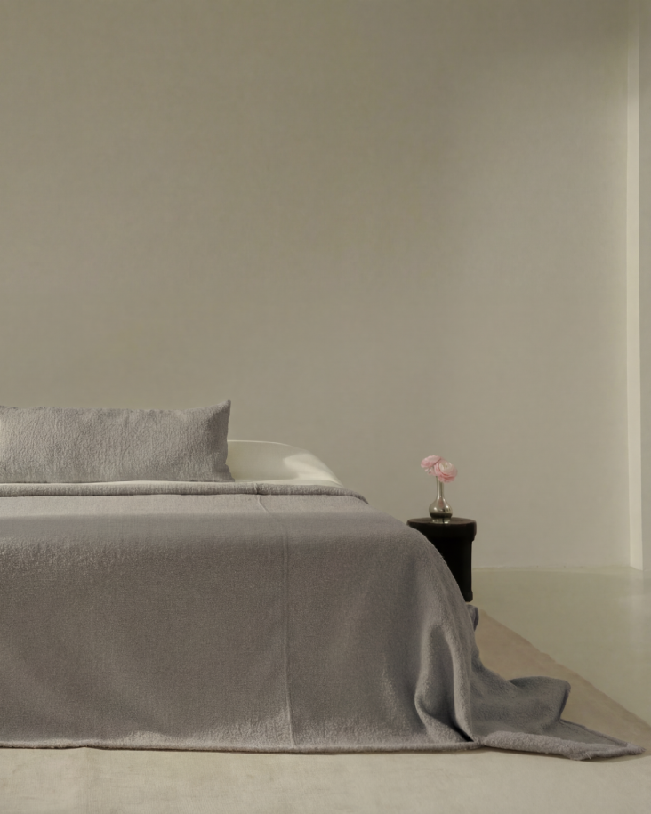 Bouclé Bedcover – Concrete Grey